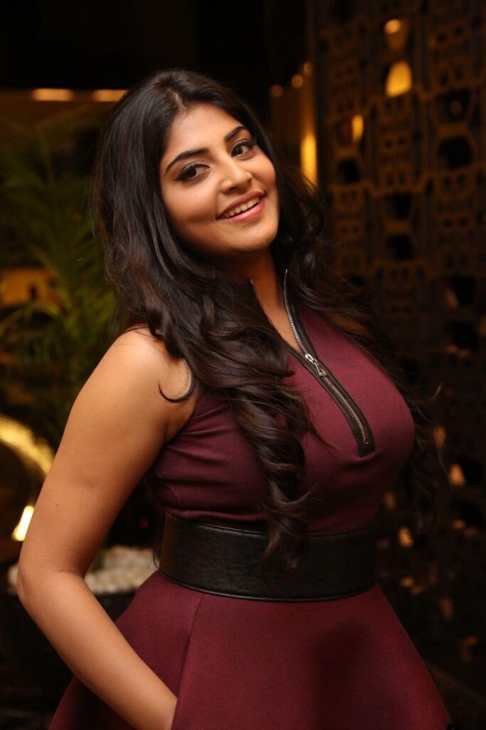 manjima mohan photos